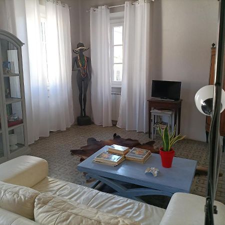 Casa Di Titta Vicino Al Mare Villa Viareggio Exteriör bild