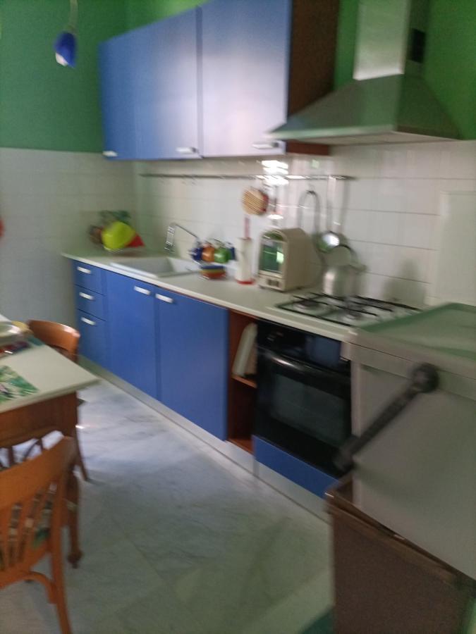 Casa Di Titta Vicino Al Mare Villa Viareggio Exteriör bild